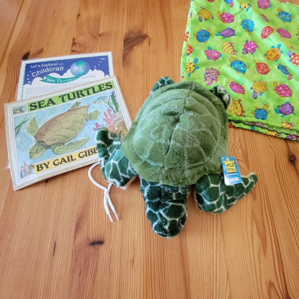 TEACHERS NWT Childcraft Science Bag with "Sea Turtles" Book, Puppet, and Guide